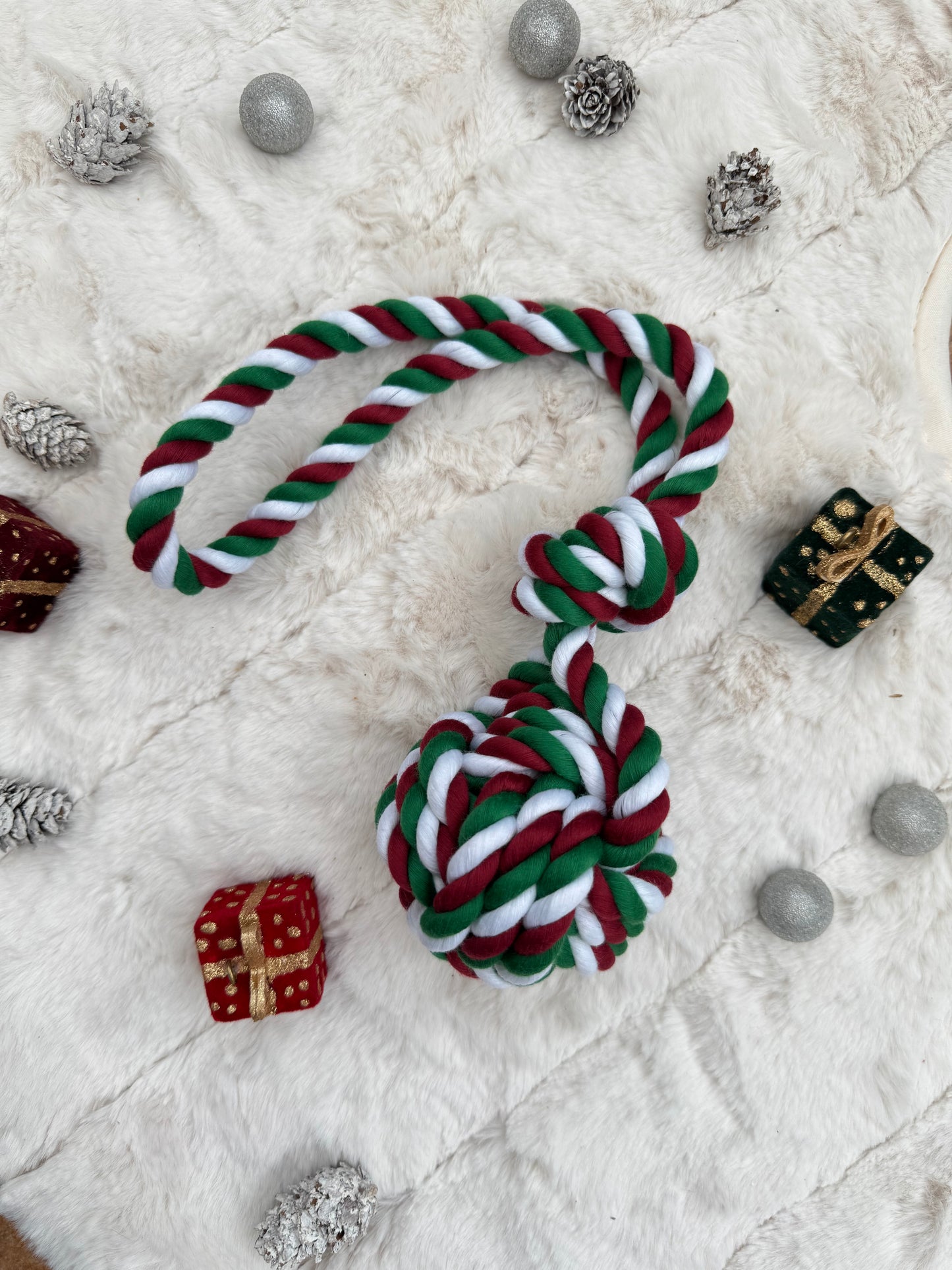 TRI-COLOURED ROPE BALL WITH HANDLE CHRISTMAS DOG TOY