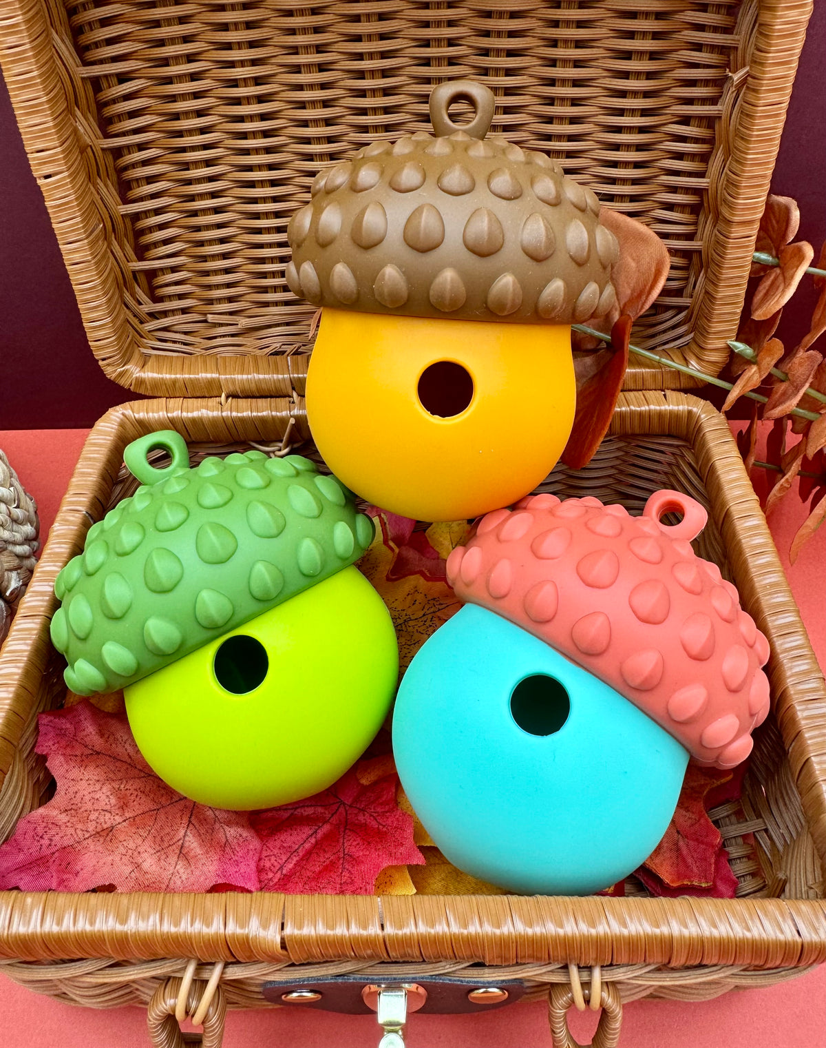 Acorn Treat Dispenser