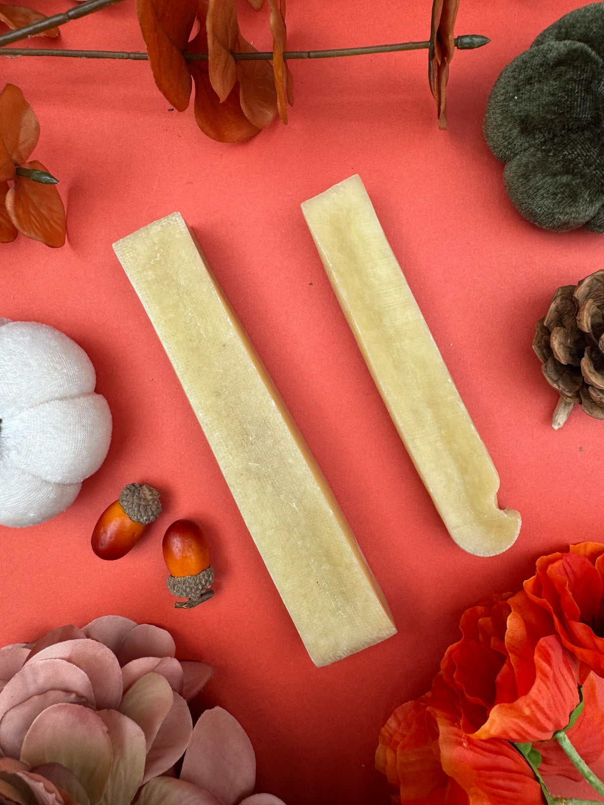 Apple Yak Chew | 2 Sizes