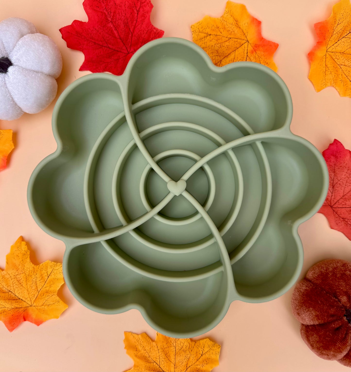 Autumn Hearts Enrichment Bowl | Sage