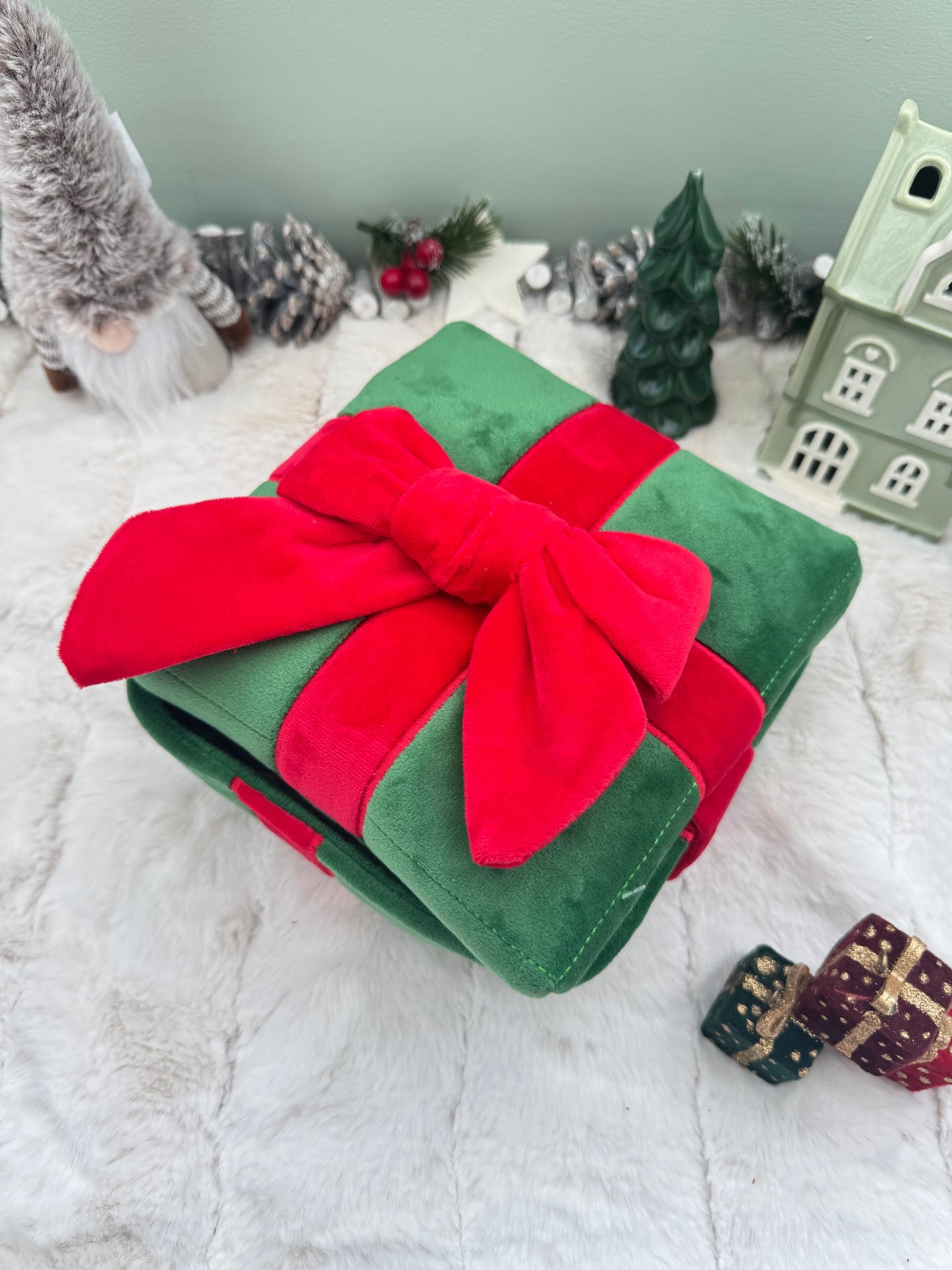 Christmas Present Interactive Snuffle Dog Toy