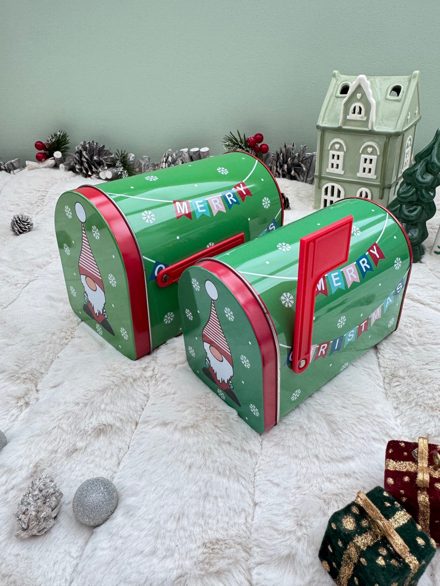 Christmas Holiday Mailbox Tin | 2 Sizes