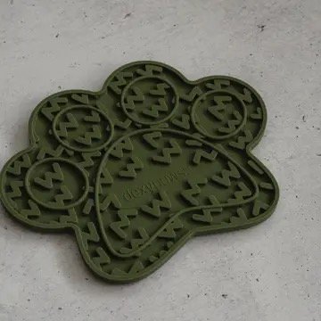 Dexy Paws | Paws Up Army Green Enrichment Mat