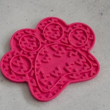 Dexy Paws | Paws Up Hot Pink Enrichment Mat
