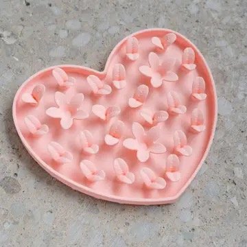 Dexy Paws | Blush Pink Heart Enrichment Snuffle Mat